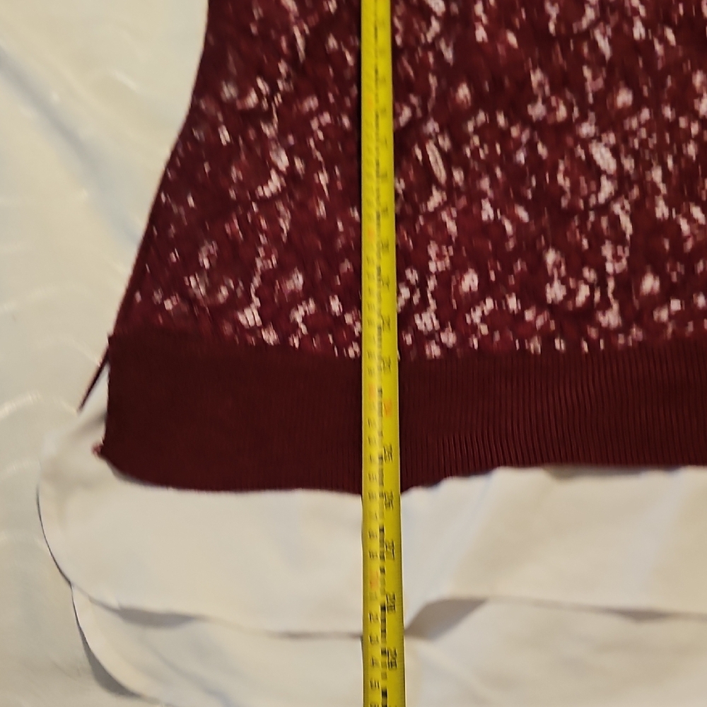Simply Vera Vera Wang Maroon Lace Overlay Sweater Womans Medium - Picture 12 of 13